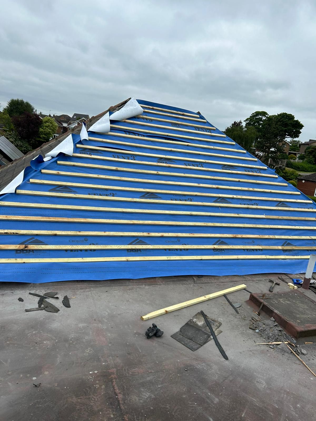 When Is the Right Time to Replace Your Roof?