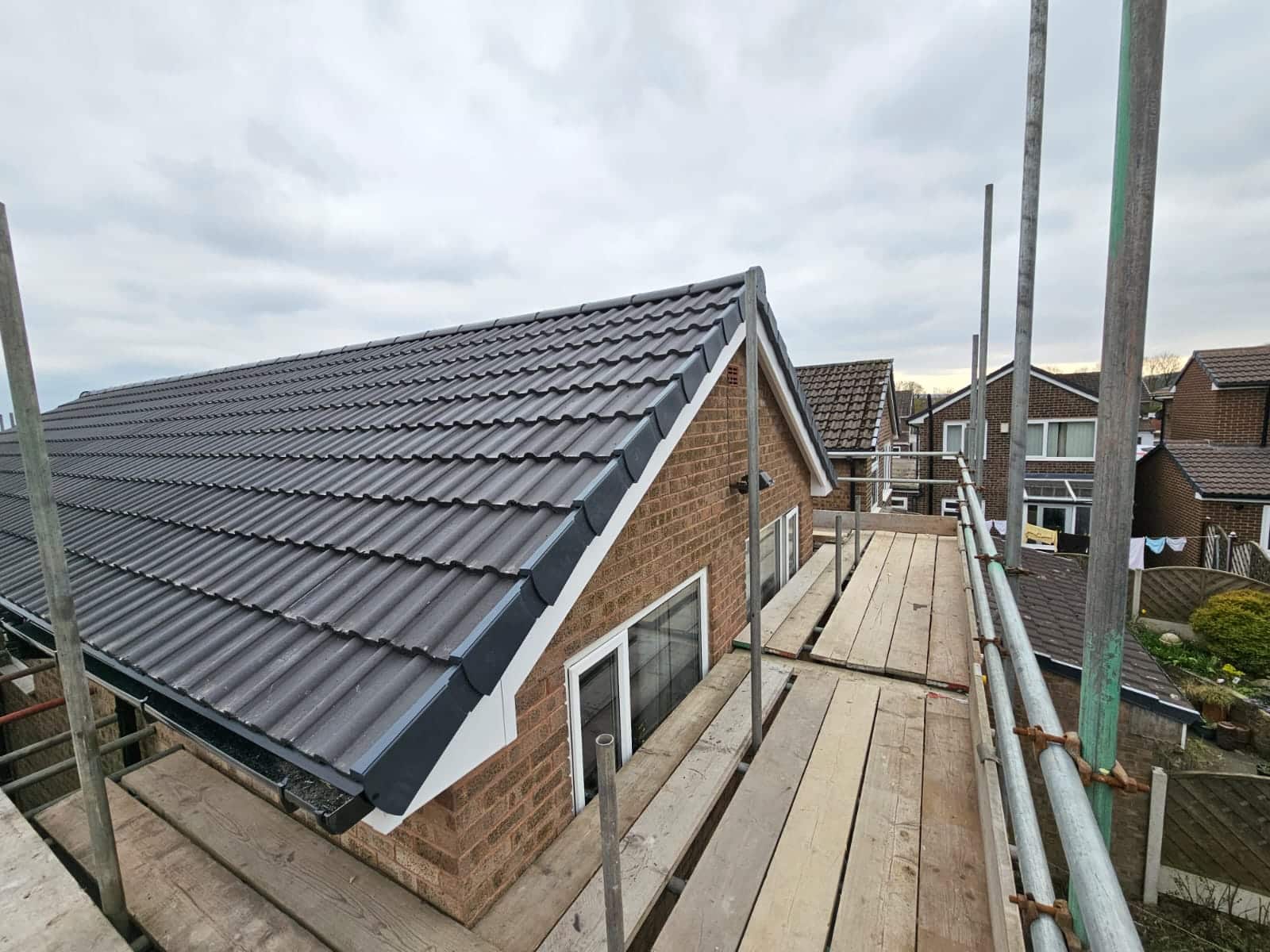 How to Prevent Your Roof from Leaking as Temperatures Drop